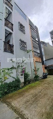 Bán nhà hẻm nhựa 6m, đường số 11, 67 m2, xây 4 tầng BTCT, chỉ 7 tỷ.