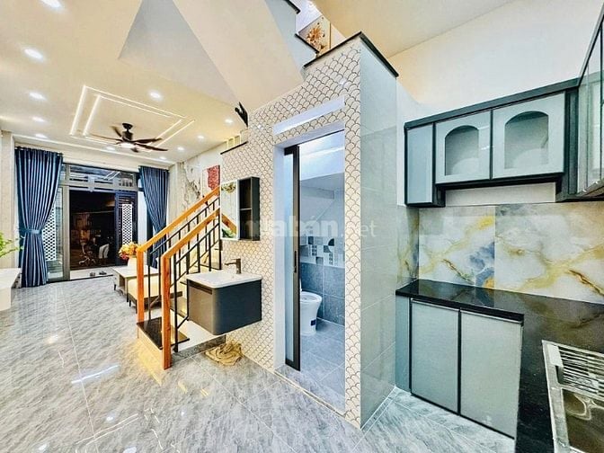 CHÚ SANG BÁN NHÀ HOÀNG VIỆT, TÂN BÌNH/ DT 70M2/ GIÁ CHỈ DƯỚI 4 TỶ/ SHR