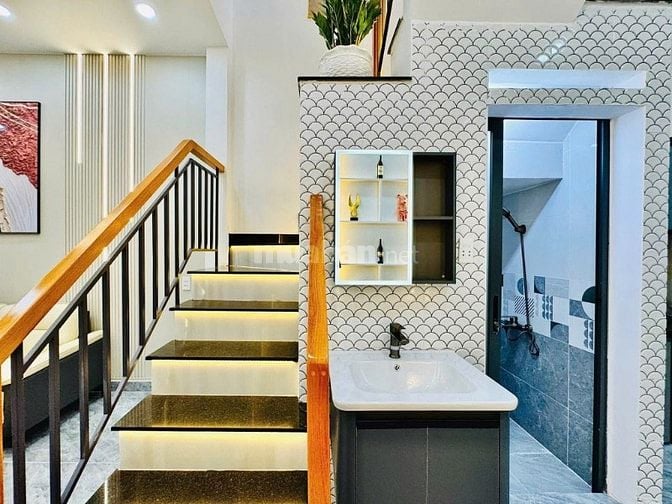 CHÚ SANG BÁN NHÀ HOÀNG VIỆT, TÂN BÌNH/ DT 70M2/ GIÁ CHỈ DƯỚI 4 TỶ/ SHR