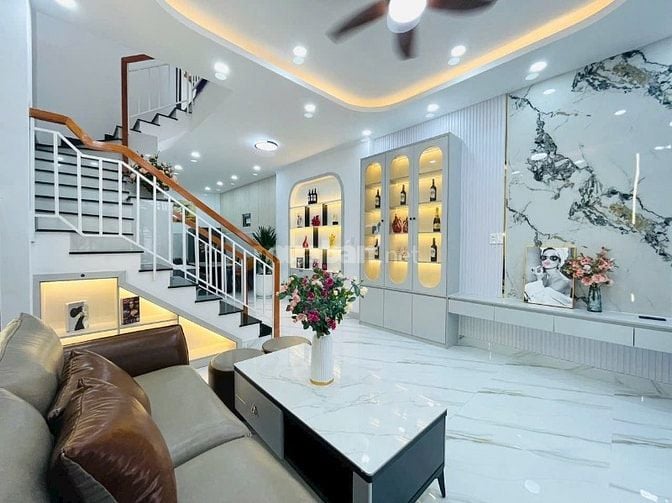 Bán nhà 42,7m2 giá 1 tỷ 950 triệu đường Đinh Bộ Lĩnh,P1, Bình Thạnh