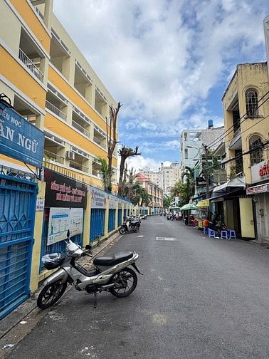 HOÀNG DIỆU - 45M2 - NỞ HẬU - NHÀ MỚI - THANG MÁY