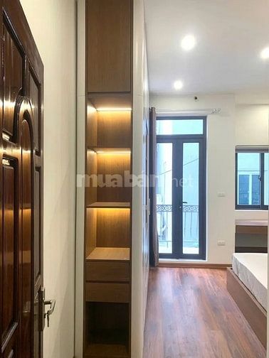 Bán nhà khu vực Cổ Nhuế, Bắc Từ Liêm, 4 tầng đẹp, gần chợ, trường đại 