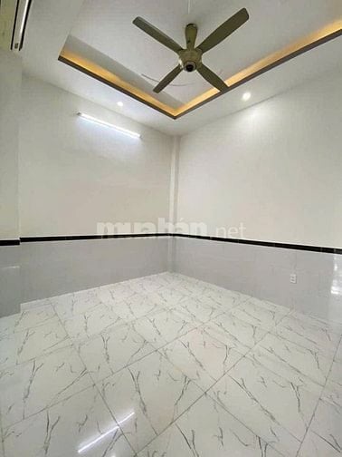Bán nhà đường Nguyễn Thiện Thuật, Quận 3 có sẵn nội thất cơ bản
