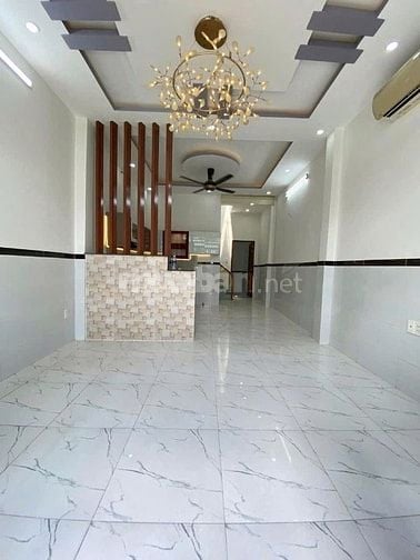 Bán nhà đường Nguyễn Thiện Thuật, Quận 3 có sẵn nội thất cơ bản