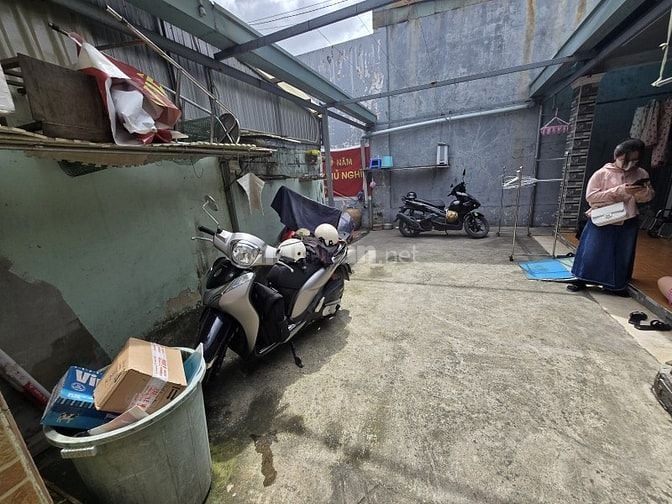 Cần bán ngay và luôn nằm trên đường số 8 giá chỉ nhỉnh 3 tỷ