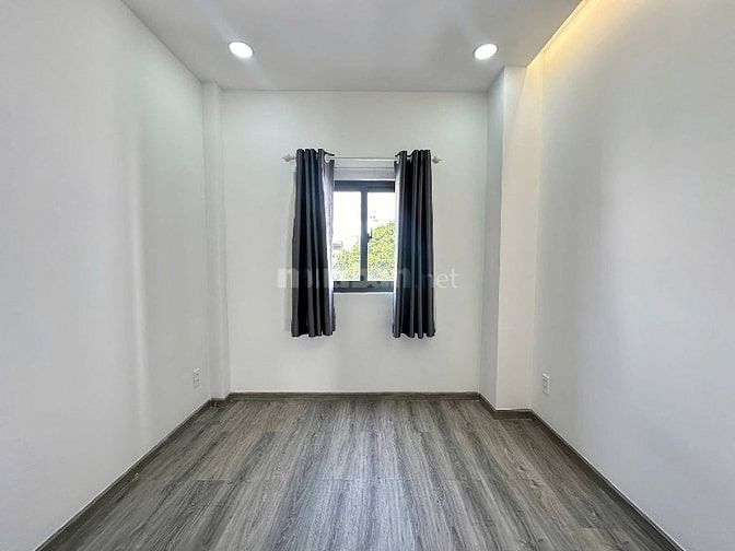 CẦN RA GẤP CĂN NHÀ Đ LÊ DUY NHUẬN, TÂN BÌNH, GẦN CHỢ HOÀNG HOA THÁM