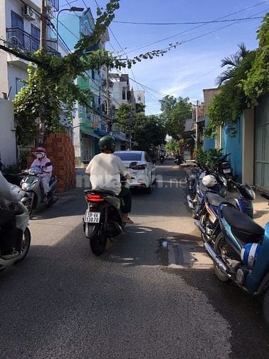 Cho Thuê Nhà Nguyên Căn Mặt Tiền 38A đường Số 51. Giá 17.5Tr
