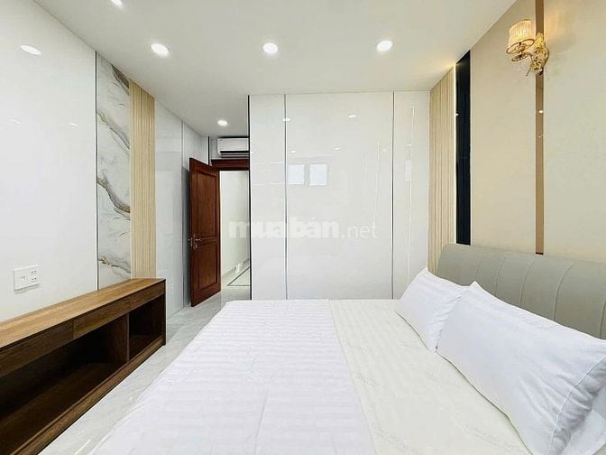 Chủ đi định cư bán gấp nhà Phùng Văn Cung,P7, Phú Nhuận. Chủ 2,45tỷ.