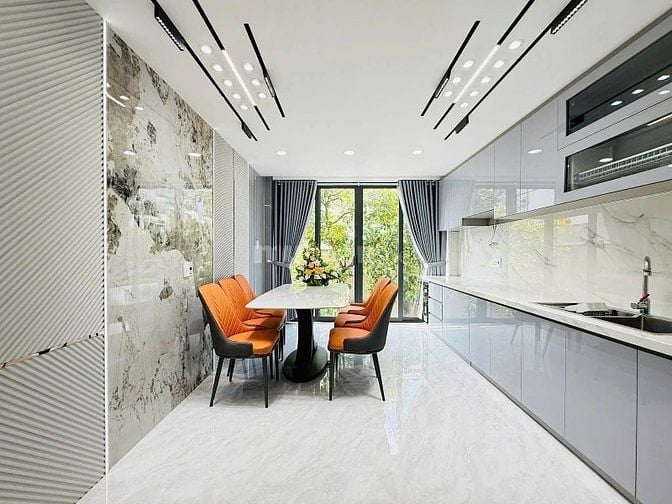 Chủ đi định cư bán gấp nhà Phùng Văn Cung,P7, Phú Nhuận. Chủ 2,45tỷ.