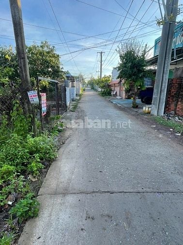 CẦN BÁN ĐẤT MẶT TIỀN Đ.NGUYỄN VĂN KHƯỚC- P.PHÚ TÂN.