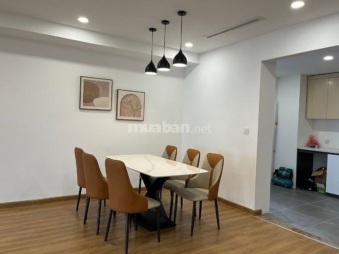 Chính chủ chuyển nhượng căn 140,5m2 cc trung tâm quận Cầu Giấy