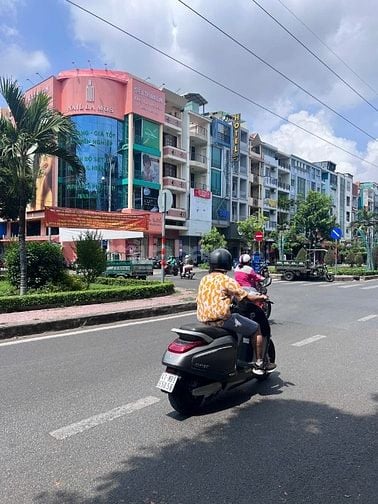 Bán nhà khu Phan Xích Long 44m2 3 tầng kiên cố nhà còn mới vào ở ngay