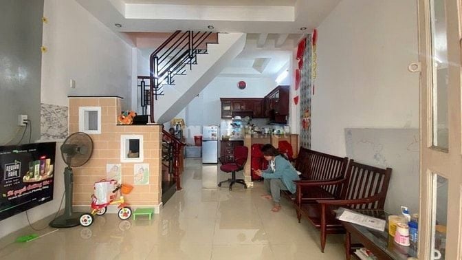 Bán nhà khu Phan Xích Long 44m2 3 tầng kiên cố nhà còn mới vào ở ngay