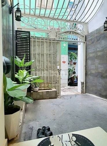 Nhà đẹp Quận 10, Hẻm 3m Ngô Gia Tự - 39m2 - 3 tầng chỉ hơn 5 tỷ một ít