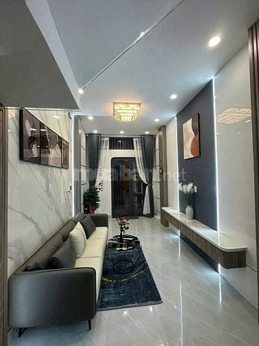 Cần tiền bán gấp căn nhà đường hẻm Nguyễn Văn Lượng P17 Gò Vấp