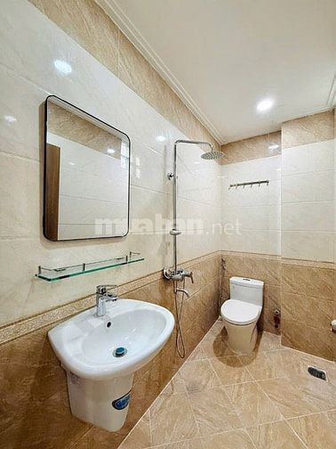 Mua ngay căn nhà 51.2m2 ngay Phạm Văn Hai, TB. Giá: 3 Tỷ 290. Có SHR