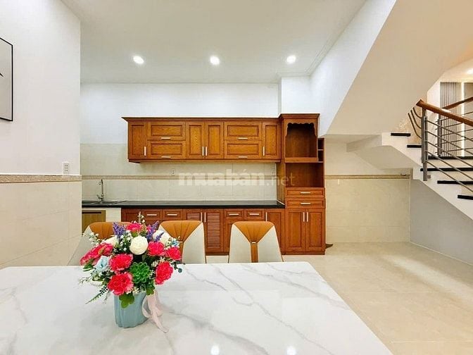 Mua ngay căn nhà 51.2m2 ngay Phạm Văn Hai, TB. Giá: 3 Tỷ 290. Có SHR