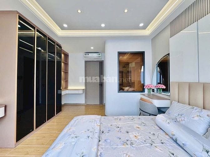 Cần vốn KD bán gấp nhà Hồng Lạc, P10, Tân Bình. Chỉ 3,28tỷ. Hẻm 5m