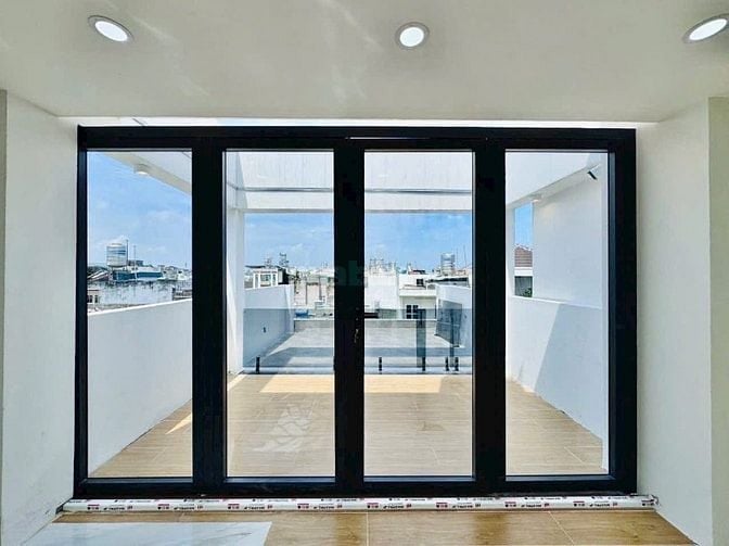 Cần vốn KD bán gấp nhà Hồng Lạc, P10, Tân Bình. Chỉ 3,28tỷ. Hẻm 5m