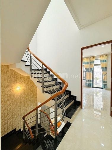 Mua ngay căn nhà 51.2m2 ngay Phạm Văn Hai, TB. Giá: 3 Tỷ 290. Có SHR
