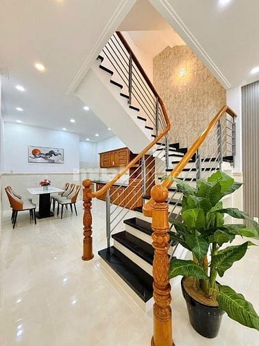 Mua ngay căn nhà 51.2m2 ngay Phạm Văn Hai, TB. Giá: 3 Tỷ 290. Có SHR