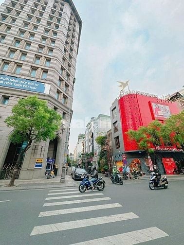 🔥2,95tỷ! Bán nhà 2 tầng góc Nam Kỳ Khởi Nghĩa-Lý Chính Thắng, P8.