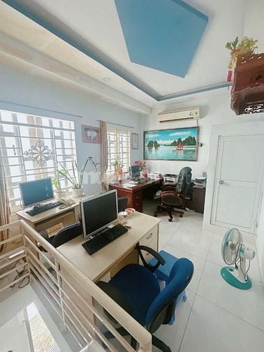 🔥2,95tỷ! Bán nhà 2 tầng góc Nam Kỳ Khởi Nghĩa-Lý Chính Thắng, P8.