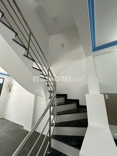 Bán nhà 3 tầng đúc mới, hẻm xe tải 8m Nguyễn Quý Yêm, Quận Bình Tân