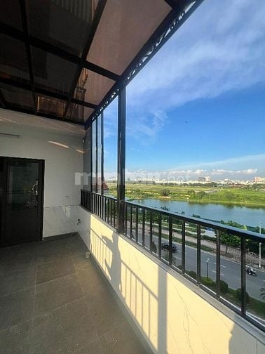 Cho Thuê Nhà nguyên căn 55m2 6 Tầng tại Hồng Tiến Long Biên 