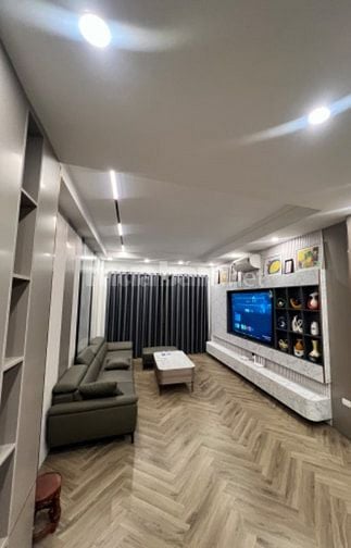 Cho Thuê Nhà nguyên căn 55m2 6 Tầng tại Hồng Tiến Long Biên 