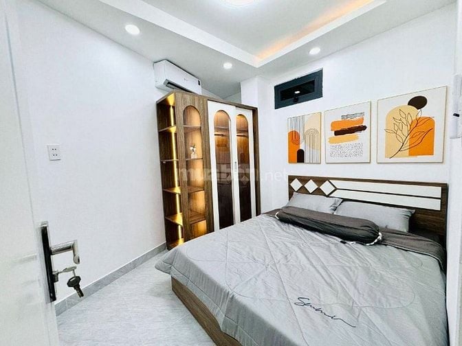 MẶT TIỀN KHU - PHỐ ẨM THỰC PHAN XÍCH LONG - GẦN 40M2 - 5 TẦNG