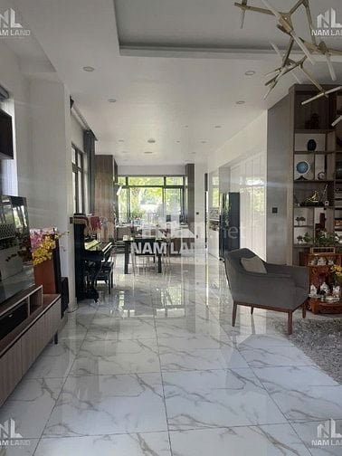 CHO THUÊ VILLA 2 MẶT TIỀN THOÁNG MÁT FULL NỘI THẤT CAO CẤP- 50Triệu