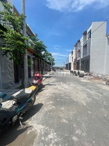 Cần Bán Nhà Ở KCN Cầu Tràm nhà gần trường học, bệnh viện, KCN