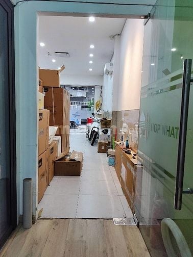 Bán nhà ngang 5m hiếm có giá chỉ 17.9 tỷ