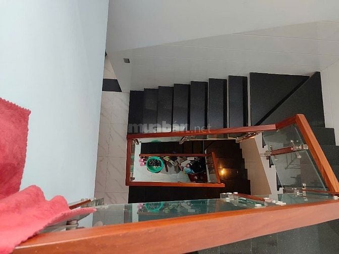 SỐC! GIẢM SÂU 7.7 Tỷ - 4 TẦNG, 4PN, HẺM XE TẢI TÔ NGỌC VÂN LINH ĐÔNG 