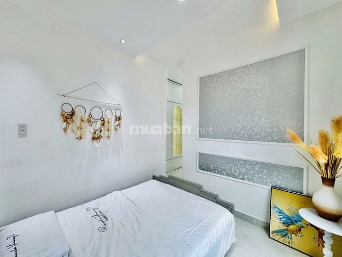 Siêu phẩm 3 TẦNG mới 42/ Hồ Văn Huê, P9, Phú Nhuận, 3 lầu, giá 6,45tỷ