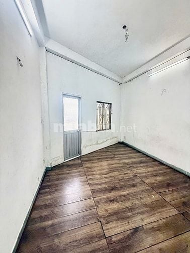 ⭐️Nhà 3 Lầu Mặt tiền kinh doanh sầm uất bậc nhất Phạm Văn Đồng, P3