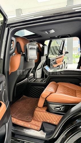 Bán Lexus LX570 MBS 4 chỗ  Siêu Vip, sản xuất 2020, nhập Trung Đông.