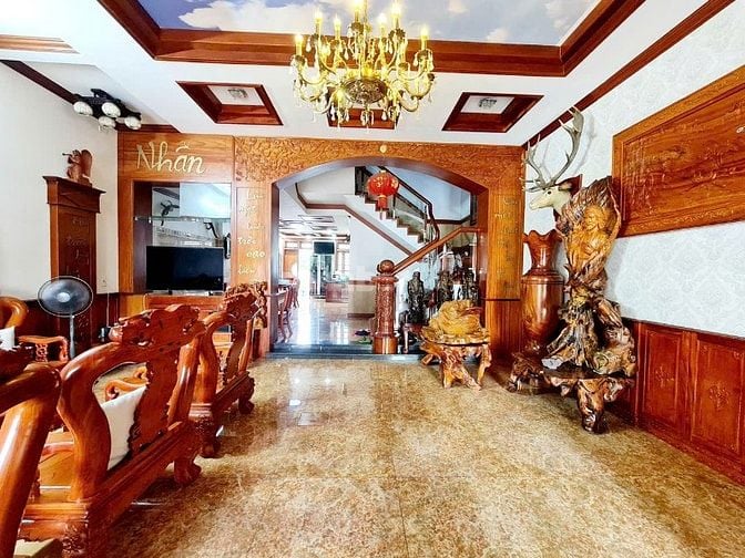 Biệt thự 5lầu mái Thái MTKD Nguyễn Văn Khối 7m 266m2 KM hồ bơi 22.5 tỷ