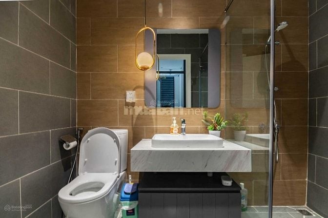 Chính chủ cần bán căn hộ CC Âu Cơ Tower, dt: 67m2, 2Pn, giá: 3 tỷ, SH