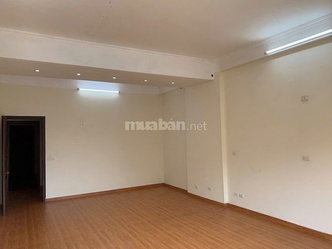 Cho thuê Nhà nguyên căn 5 tầng tại 241 Phố Quan Hoa
