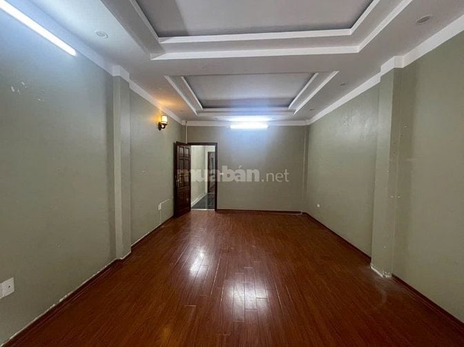 Nhà riêng ngõ phố tân mai nguyễn chính dt65m2x4,5t giá 18tr