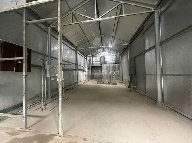 Nhà riêng ngõ phố tân mai nguyễn chính dt65m2x4,5t giá 18tr