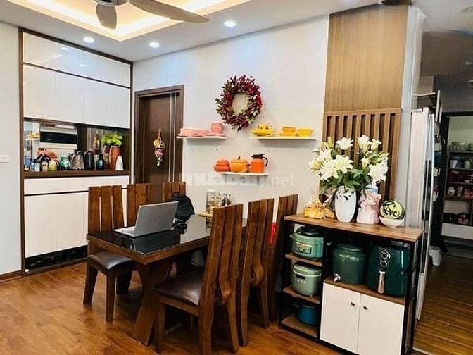 Nhà Tân Canh ngang 5 dài 11 gần chợ Phạm Văn Hai-Chỉ 2tỷ490 nhà 1T2L 