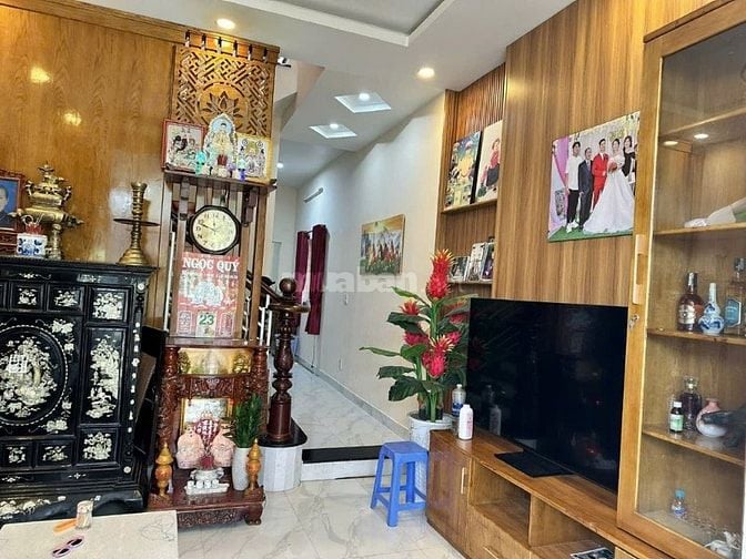 Bán nhà gấp 7,5x16, 4PN, lê văn lương xã nhơn đức 