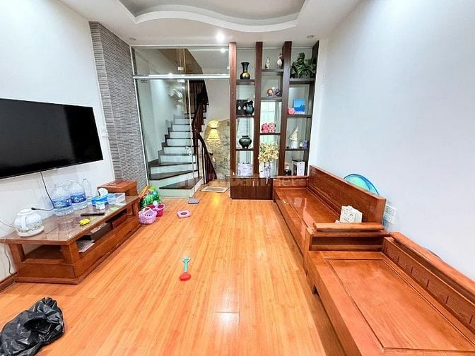 BÁN NHÀ 6 TẦNG PHỐ HÀM NGHI: DT 35M2 - NHÀ ĐẸP - NGÕ THÔNG-10M RA Ô TÔ