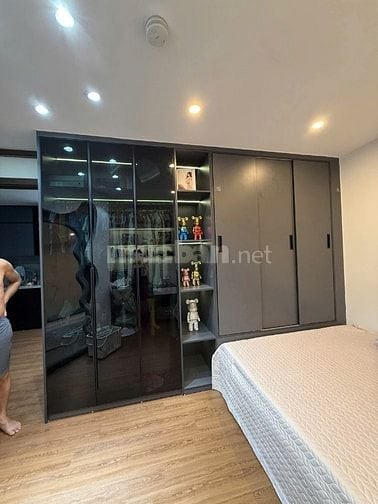 Bán gấp căn hộ ccmn Vân Hồ, dt 57m2, 2 ngủ, 1wc, full nội thất đẹp.