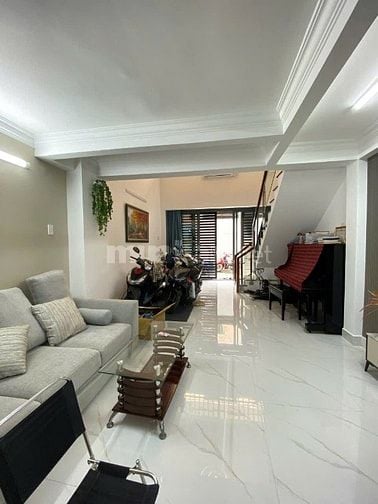 Bán Nhà 5 Tầng Đẹp, Hẻm 4m Trịnh Đình Trọng, Phú Trung, Tân Phú