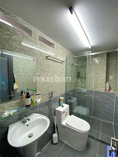 Bán Nhà 5 Tầng Đẹp, Hẻm 4m Trịnh Đình Trọng, Phú Trung, Tân Phú
