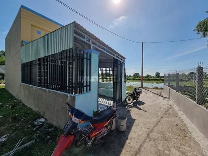 Bán nhà mới 100% xã hòa khánh tỉnh tây ninh